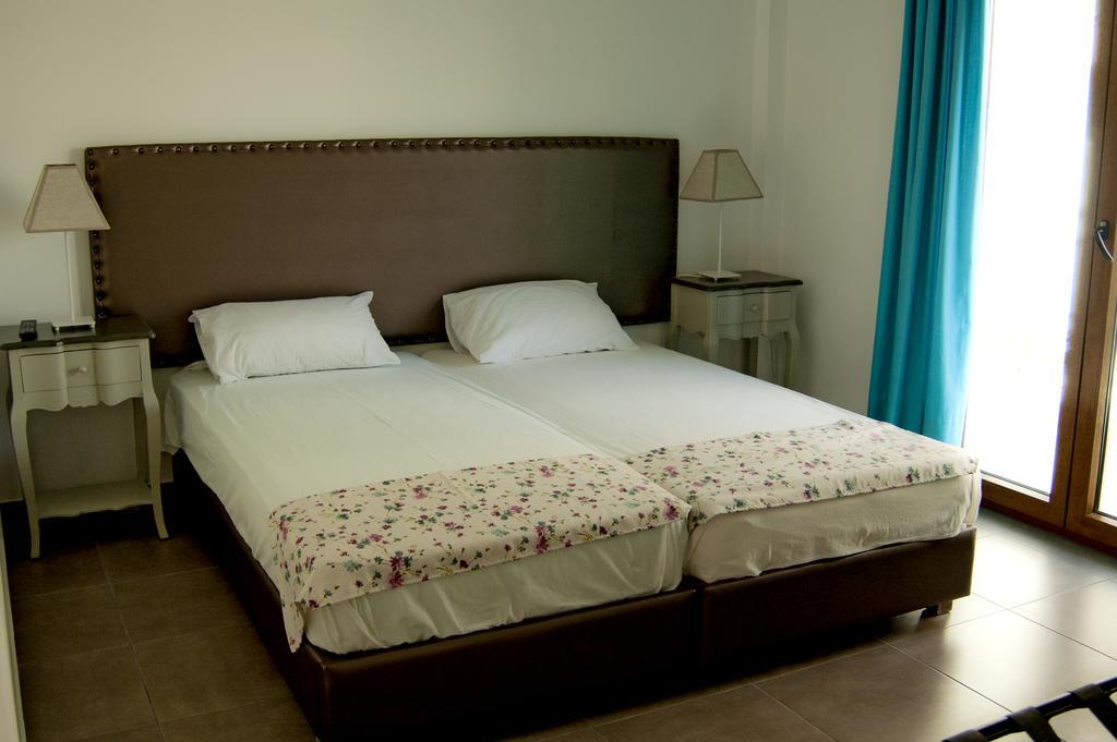Emmeleia Accommodation By Maria Riga Ouranoupoli Rom bilde